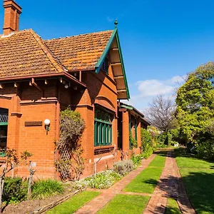 Buxton Manor Adelaide